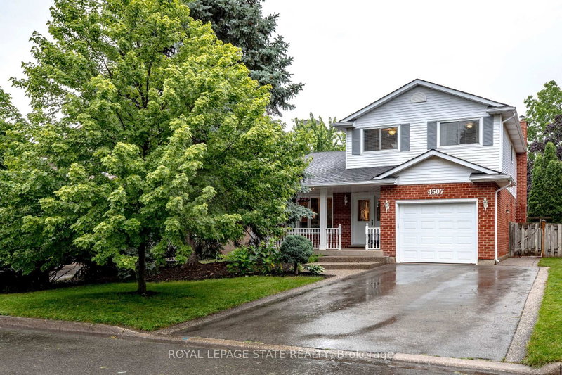 4507 Ivy Gardens Crescent
