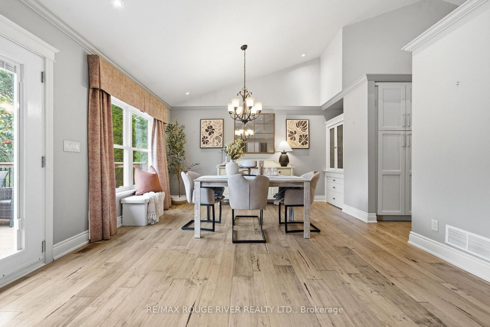 9866 Ellis Road • Hamilton Township, ON photo 12