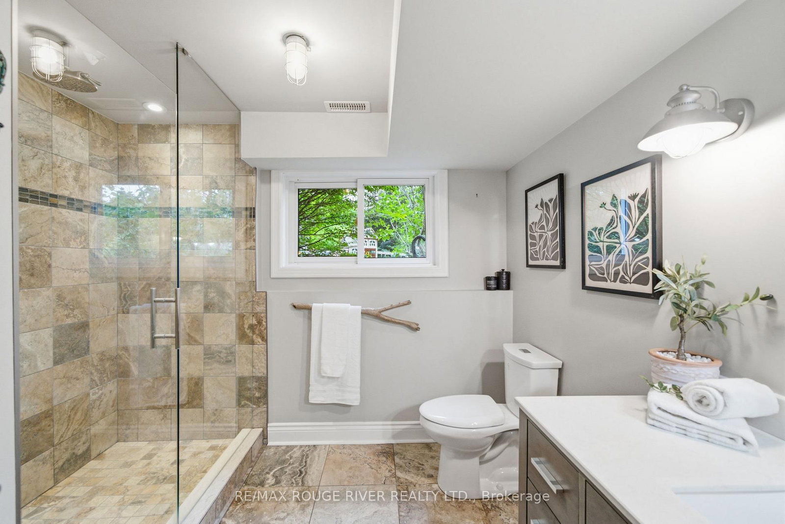 9866 Ellis Road • Hamilton Township, ON photo 30