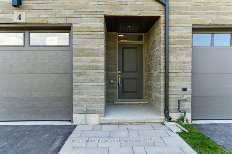 4 Clear Valley Lane