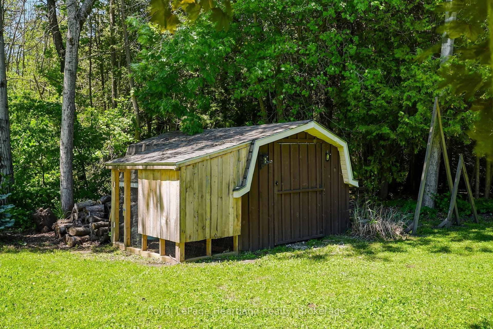 106 CEDAR Court • Chatsworth, ON photo 39