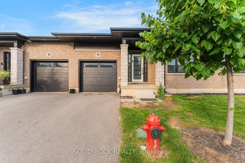 11 - 550 Grey Street