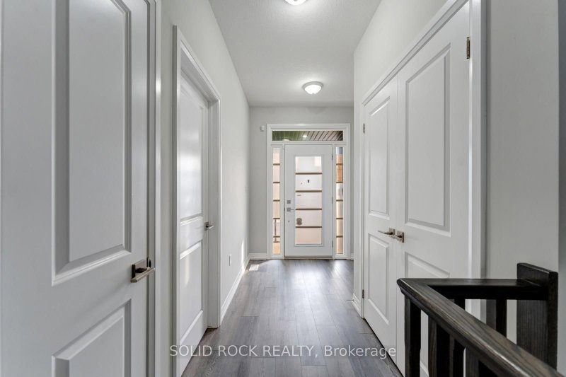 550 Grey St photo 5
