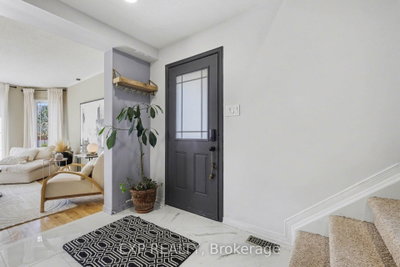 281 Sorento Street • Ottawa, ON photo 3