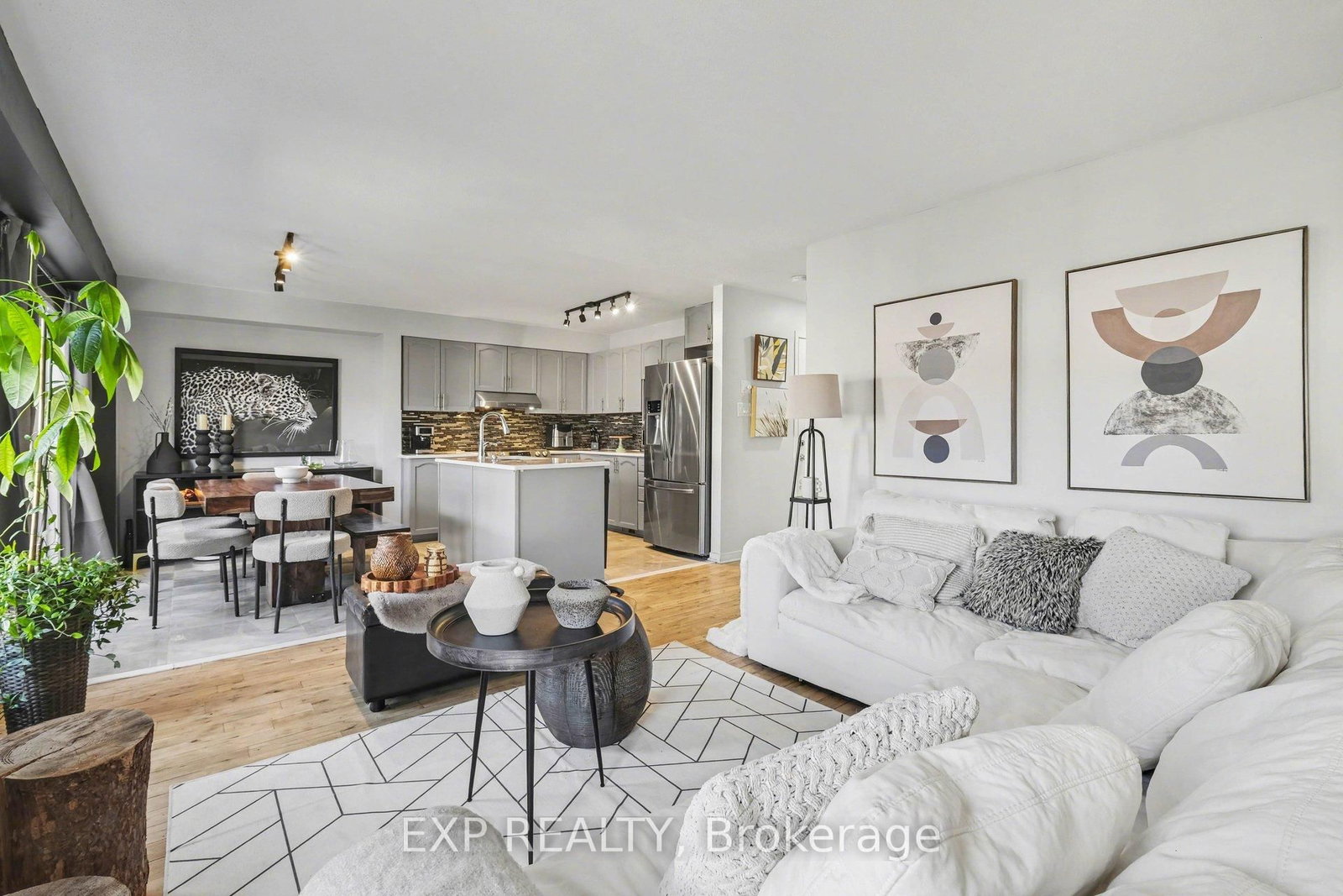 281 Sorento Street • Ottawa, ON photo 5