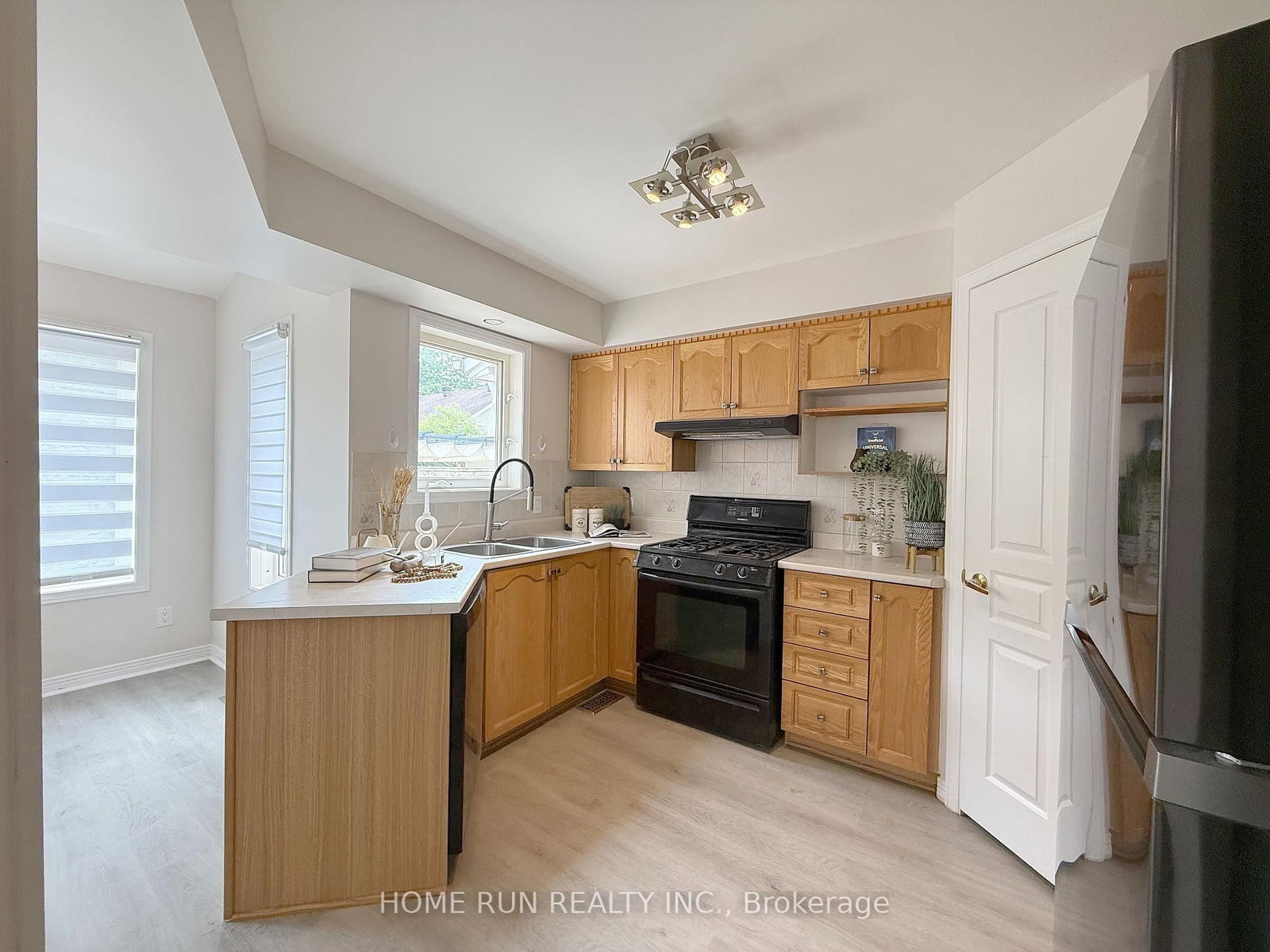 4354 Wildmint Square • Ottawa, ON photo 14