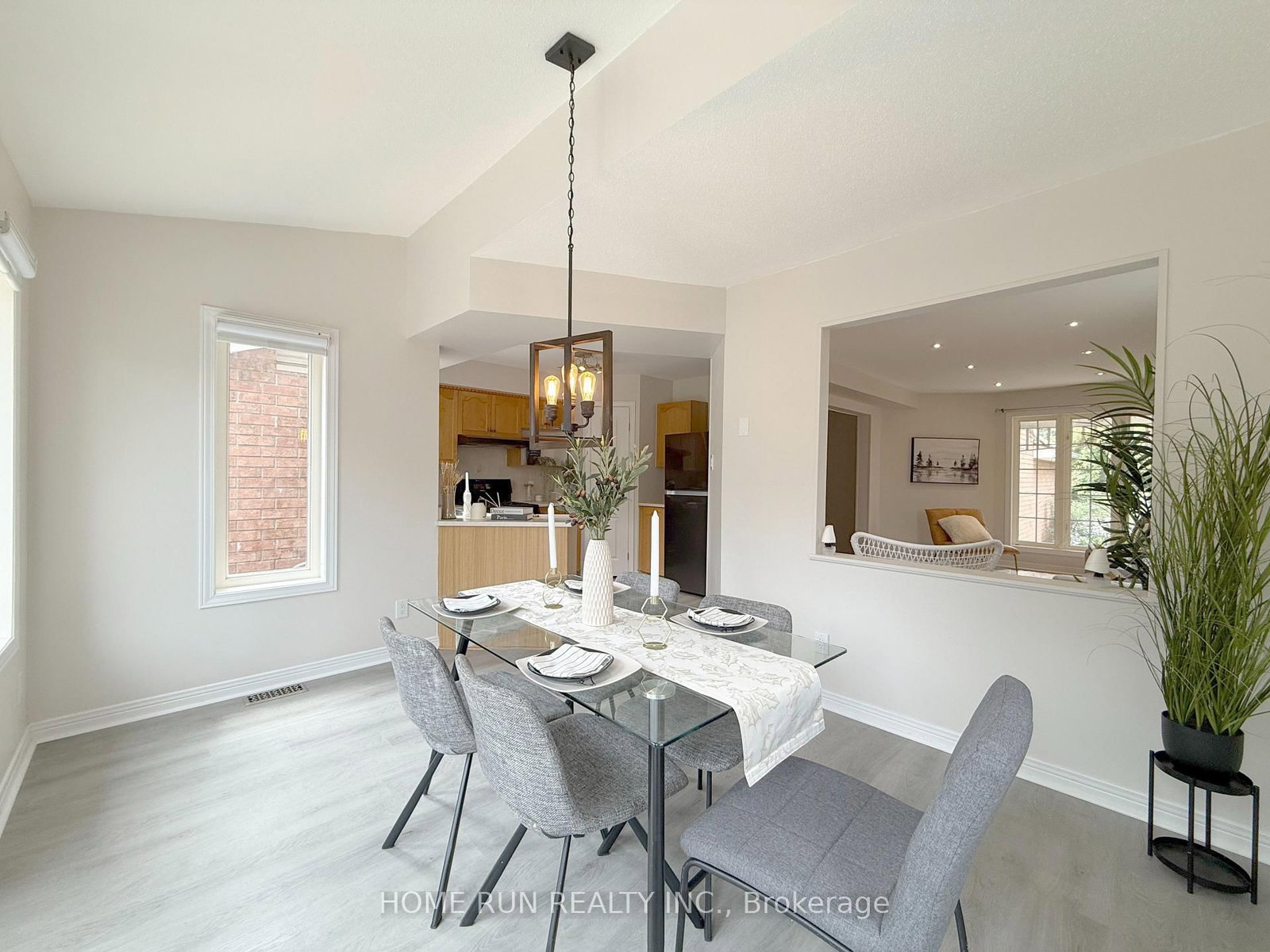 4354 Wildmint Square • Ottawa, ON photo 16