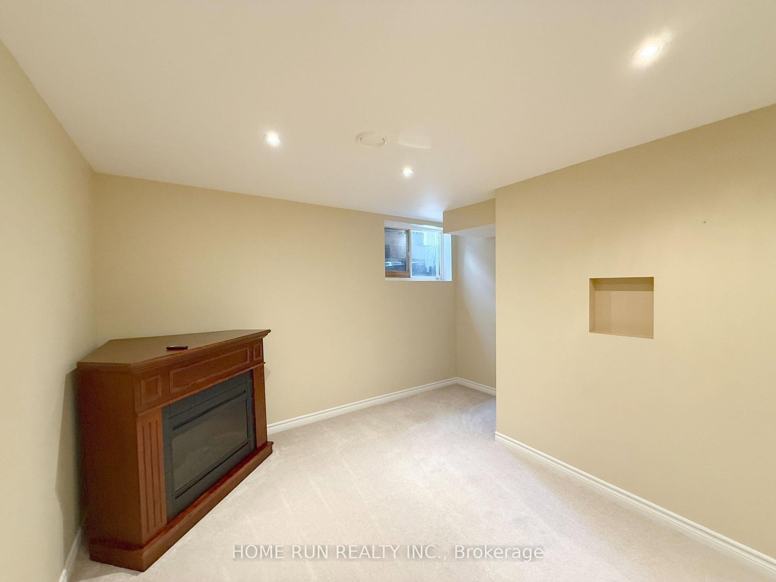 4354 Wildmint Square • Ottawa, ON photo 31