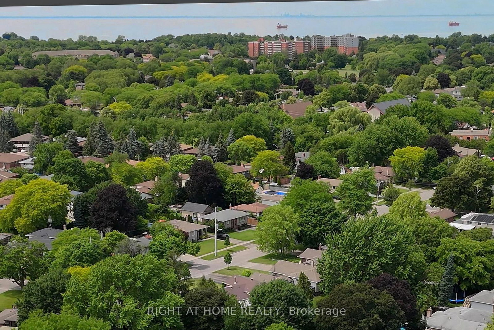 446 Geneva Street • St. Catharines, ON photo 10