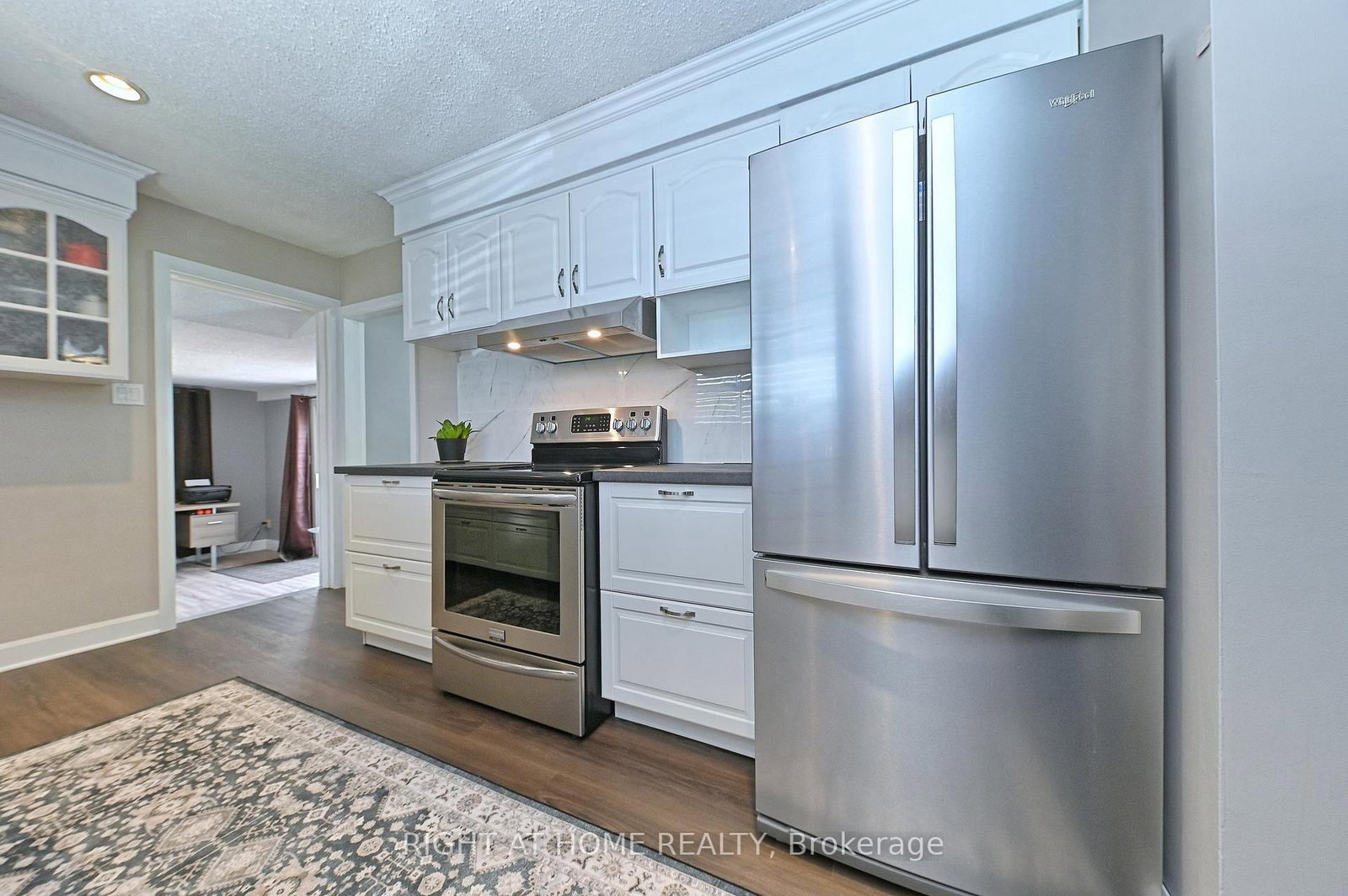 446 Geneva Street • St. Catharines, ON photo 20