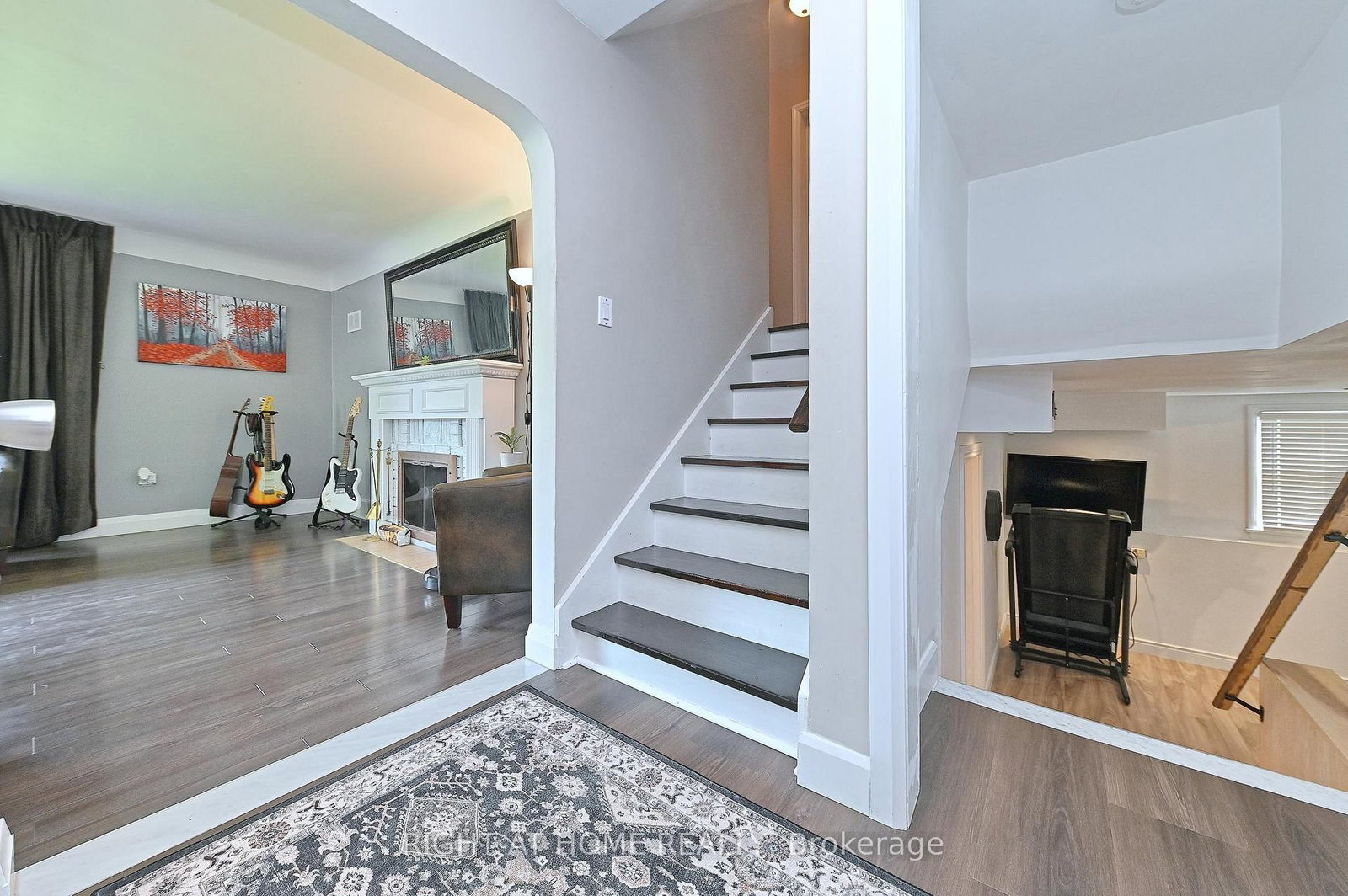 446 Geneva Street • St. Catharines, ON photo 23