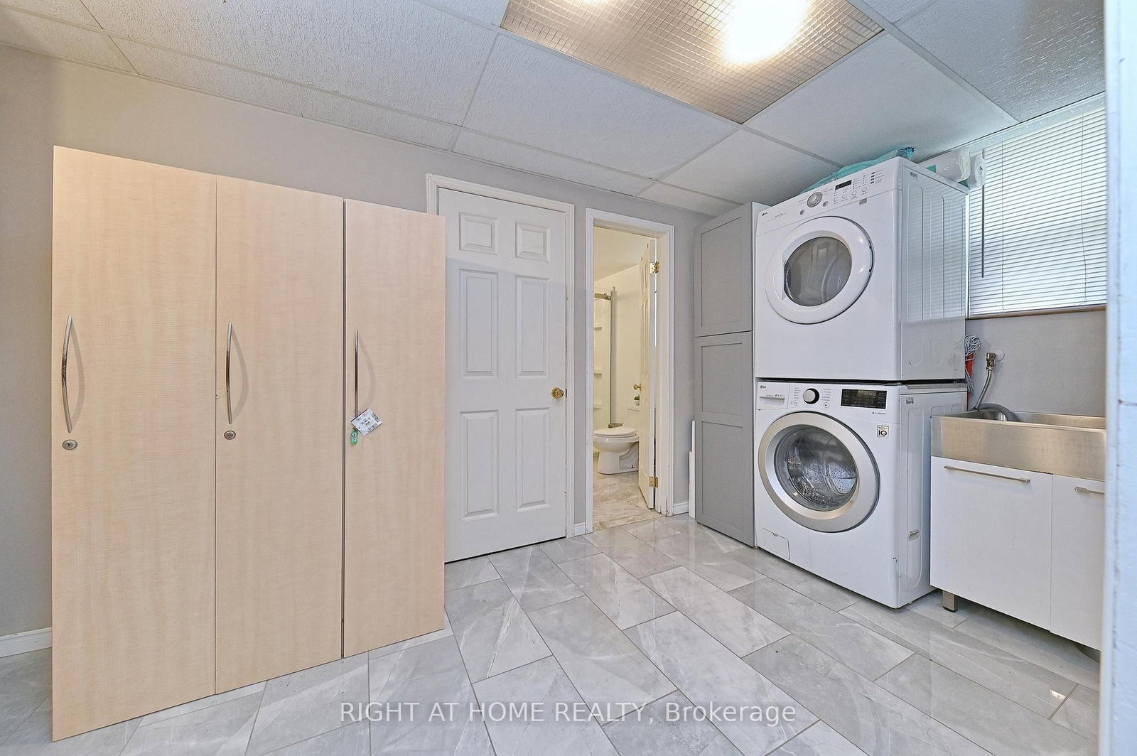 446 Geneva Street • St. Catharines, ON photo 35