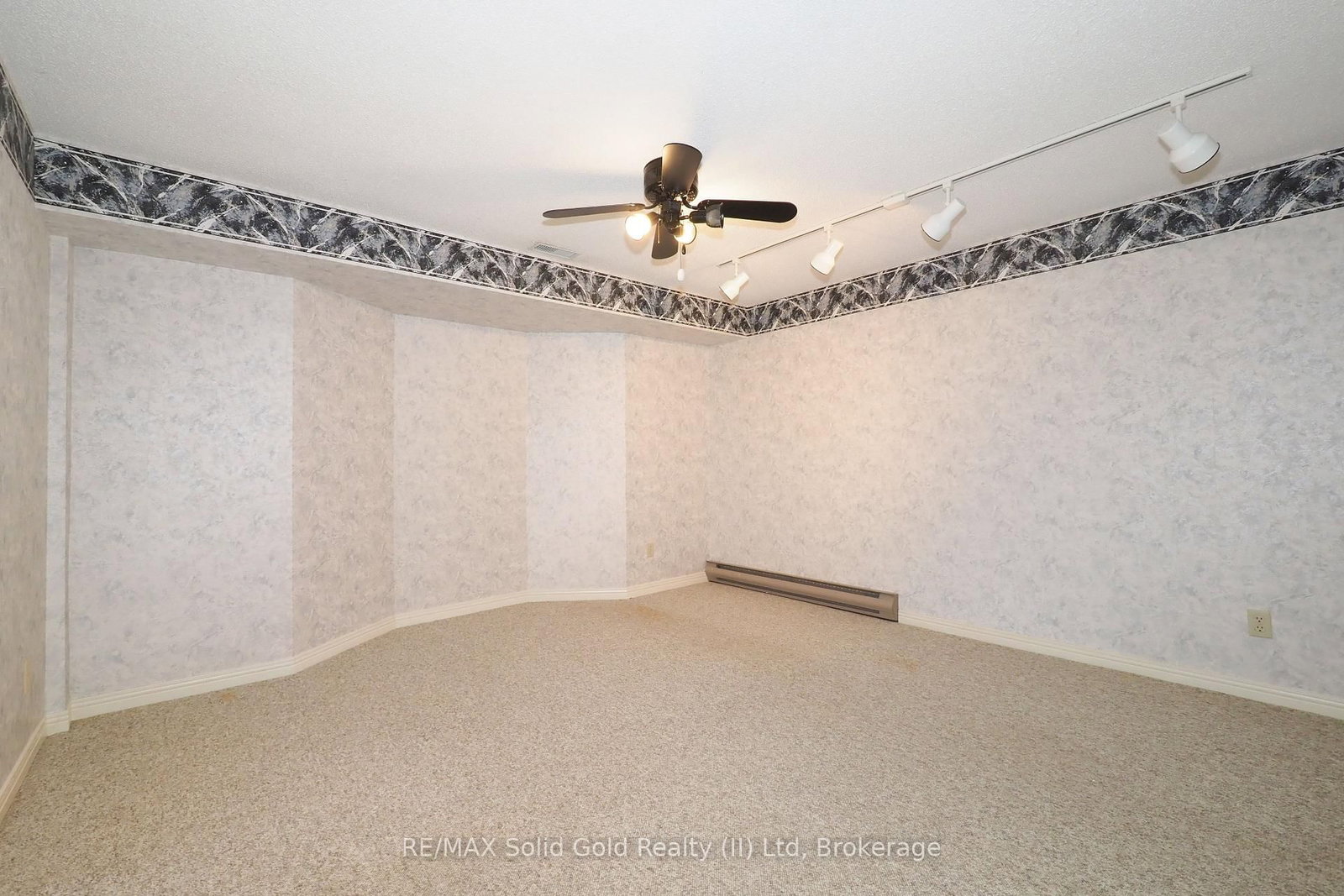 405 Glasgow Street • #4 • Kitchener, ON photo 35