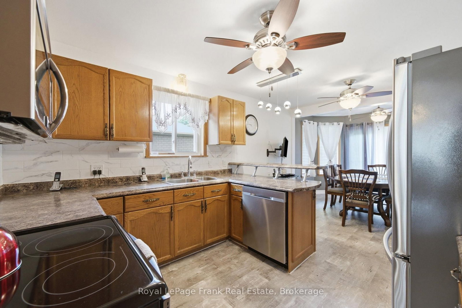 126 Angeline Street S • Kawartha Lakes, ON photo 10