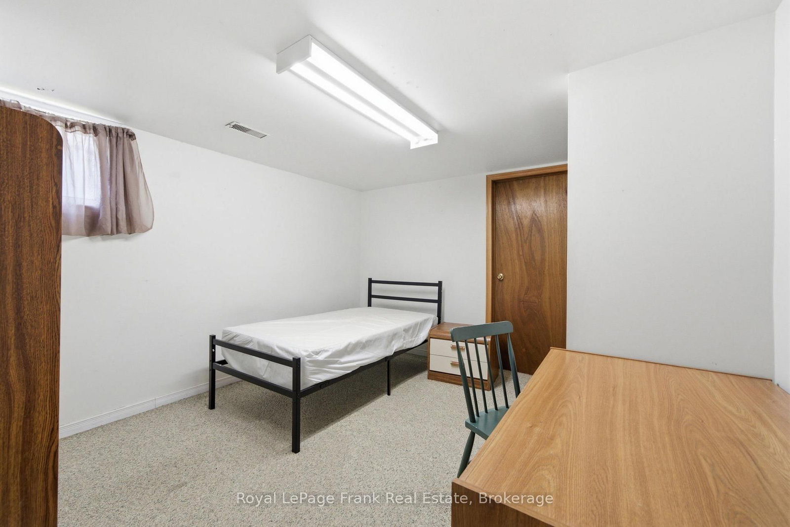 126 Angeline Street S • Kawartha Lakes, ON photo 32