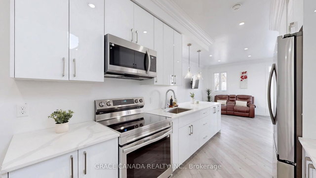 85 Albany Avenue