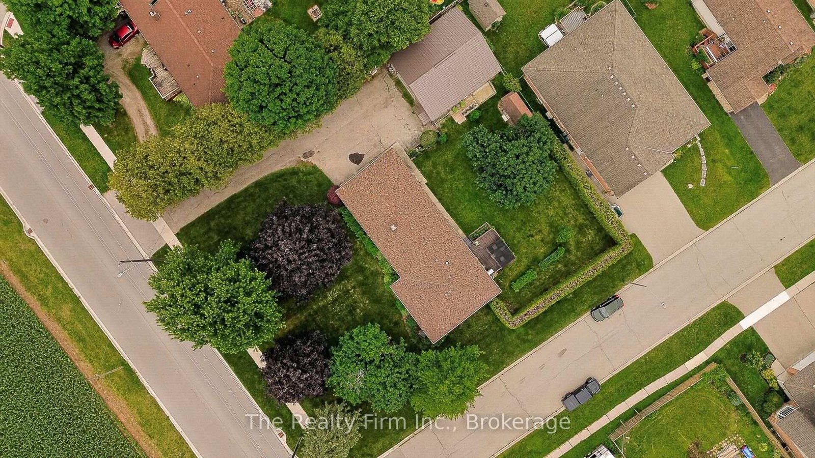 71 W North Town Line • Ingersoll, ON photo 4