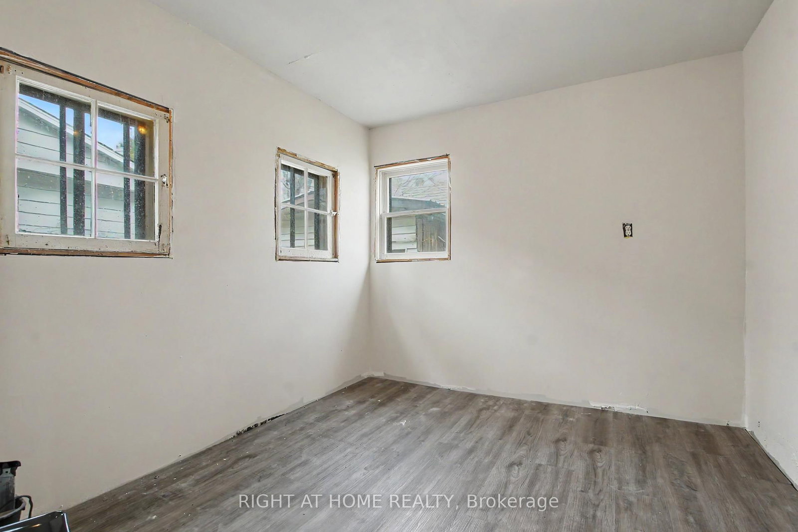 30 Hohner Ave, Kitchener, view 8