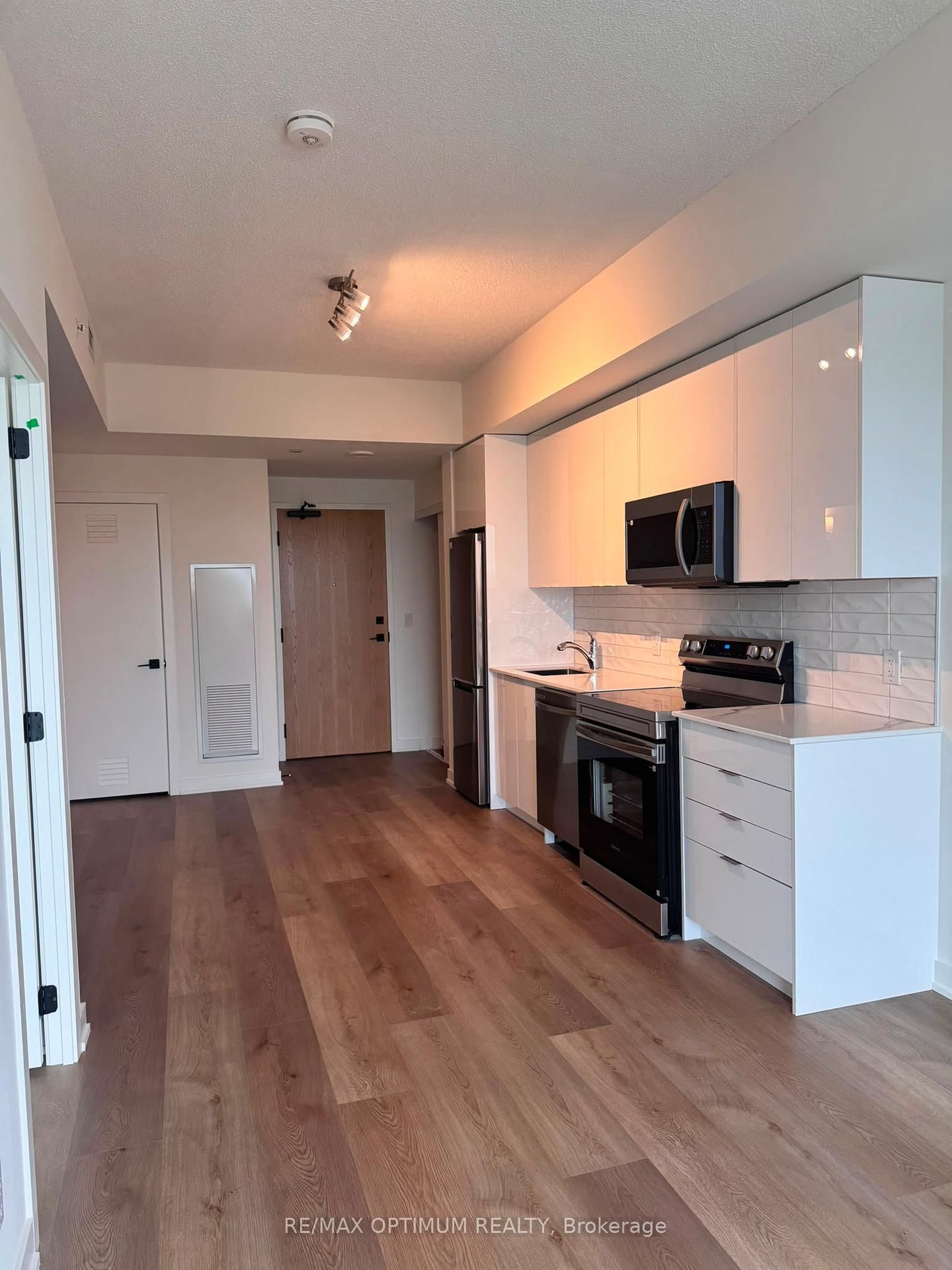 711 - 33 Erie Avenue, Brantford 3