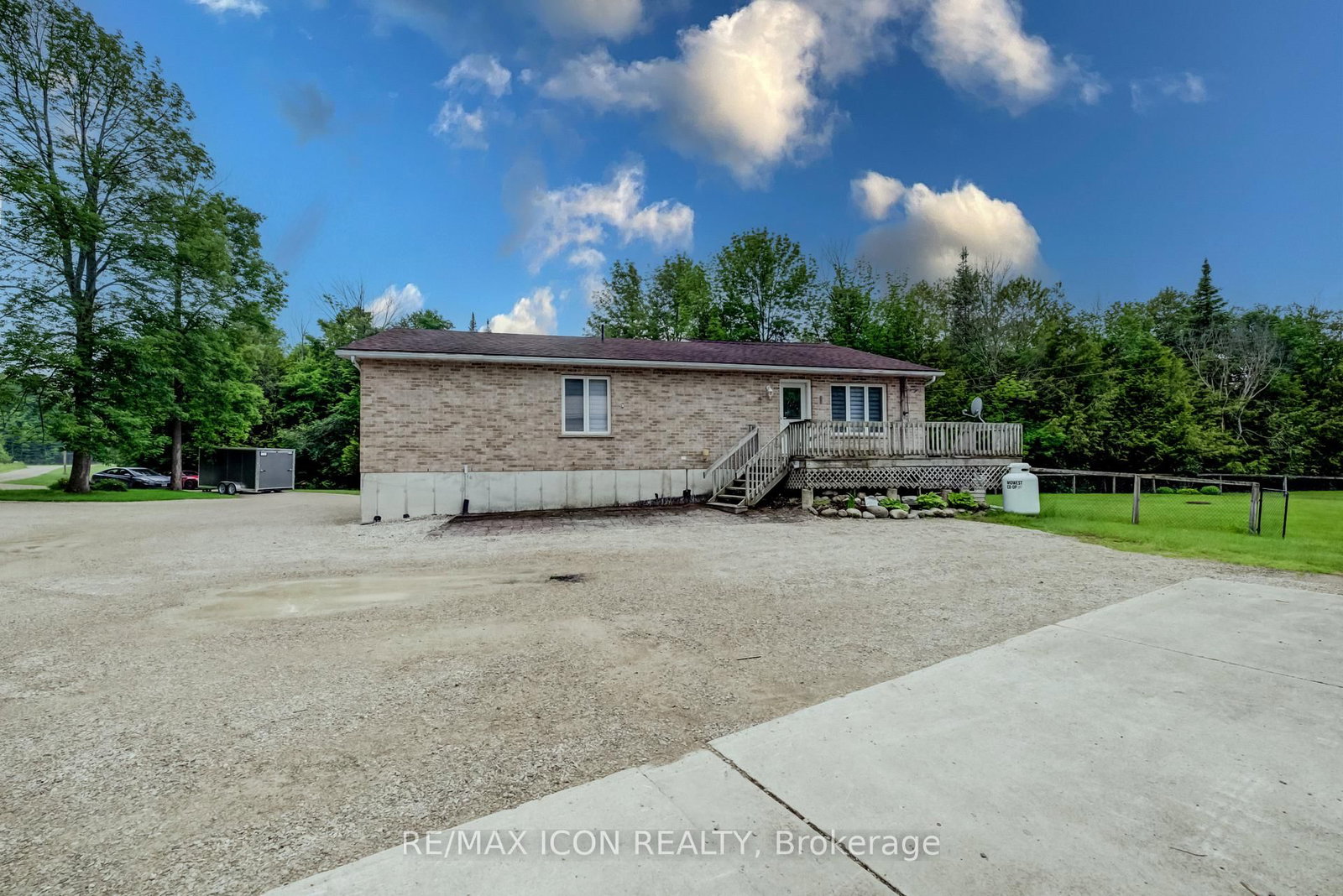 7298 8 Side Road W • Wellington North, ON photo 40