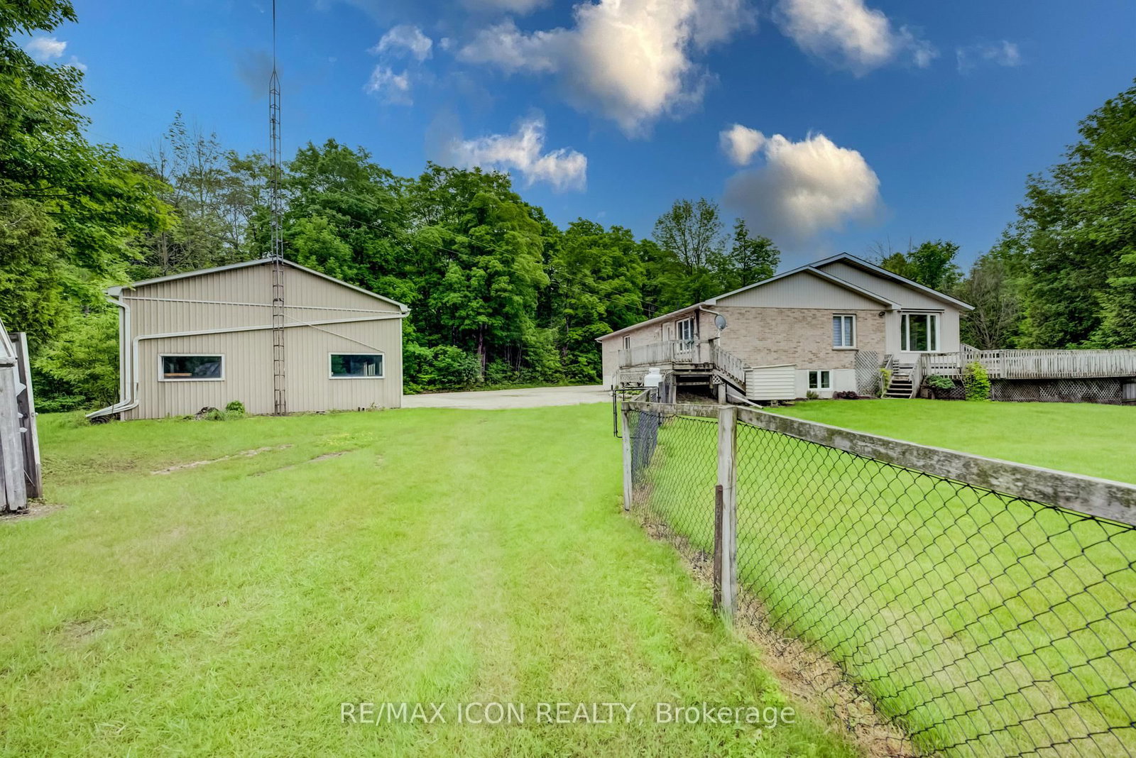 7298 8 Side Road W • Wellington North, ON photo 45