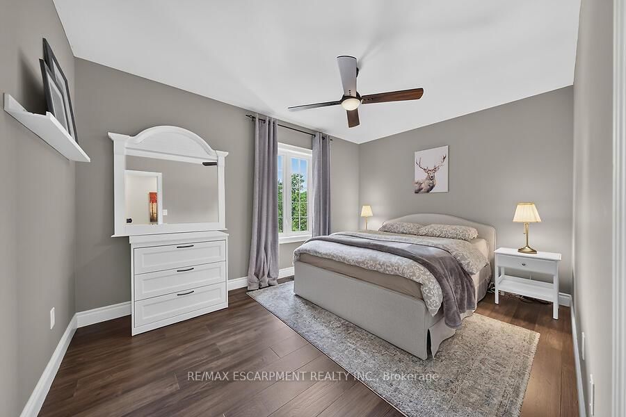 4 Valley Ridge Lane • Hamilton, ON photo 21