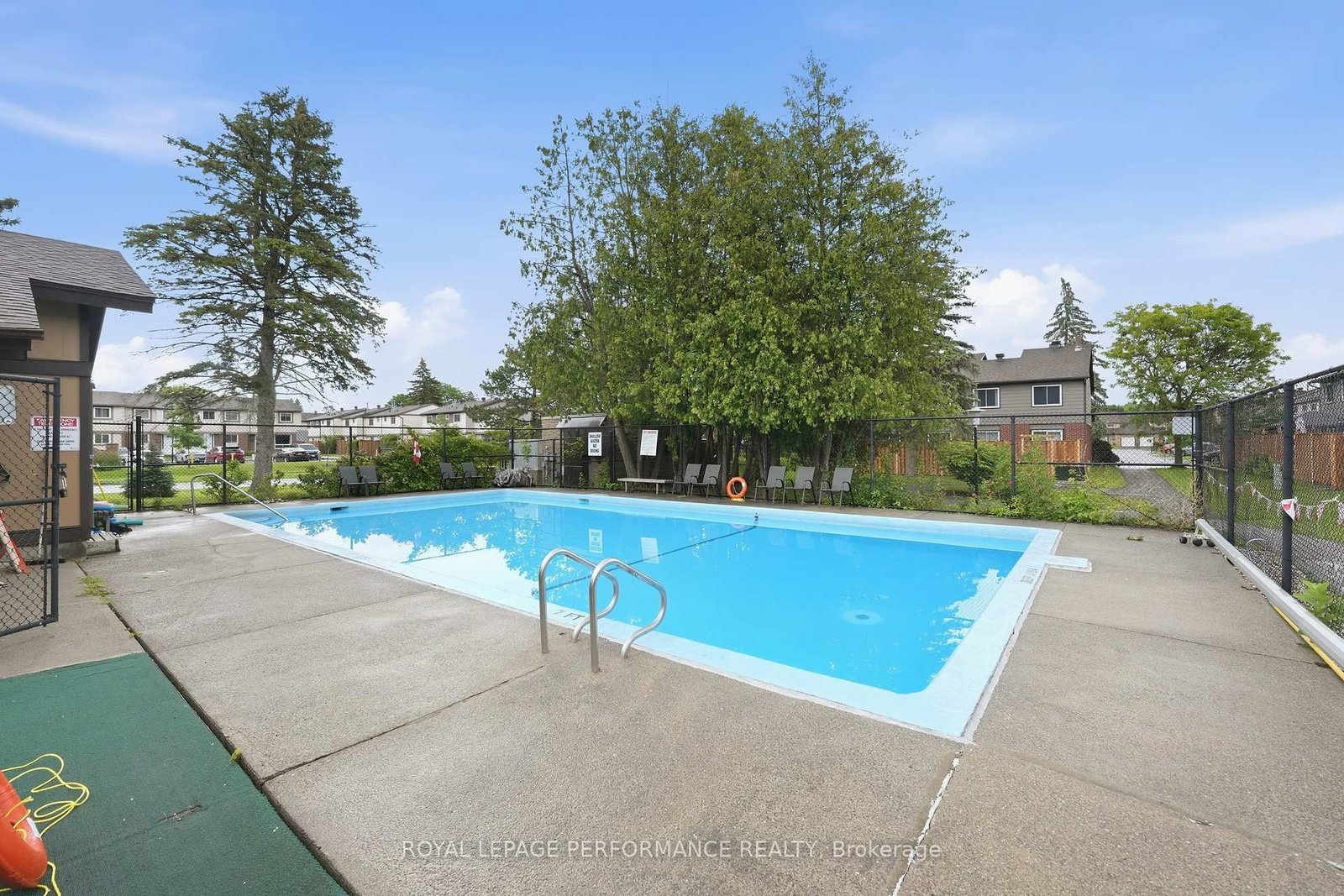 2208 Orient Park Drive • Ottawa, ON photo 34