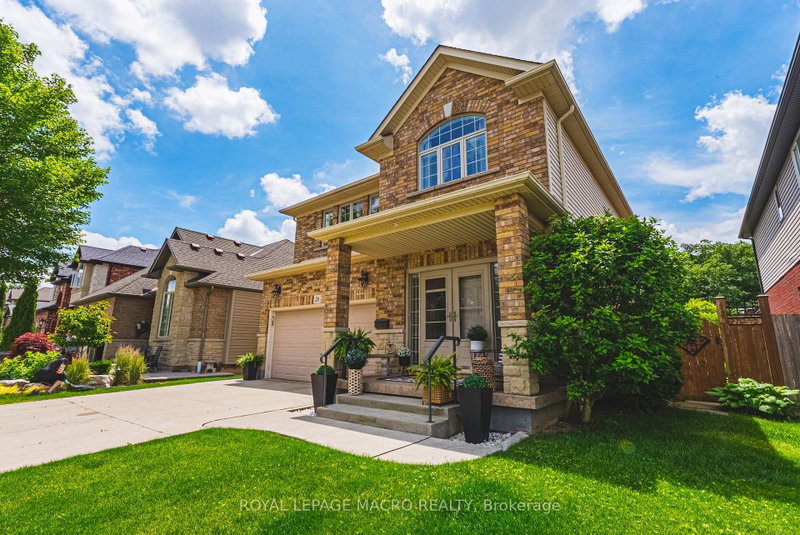 20 Degrow Crescent