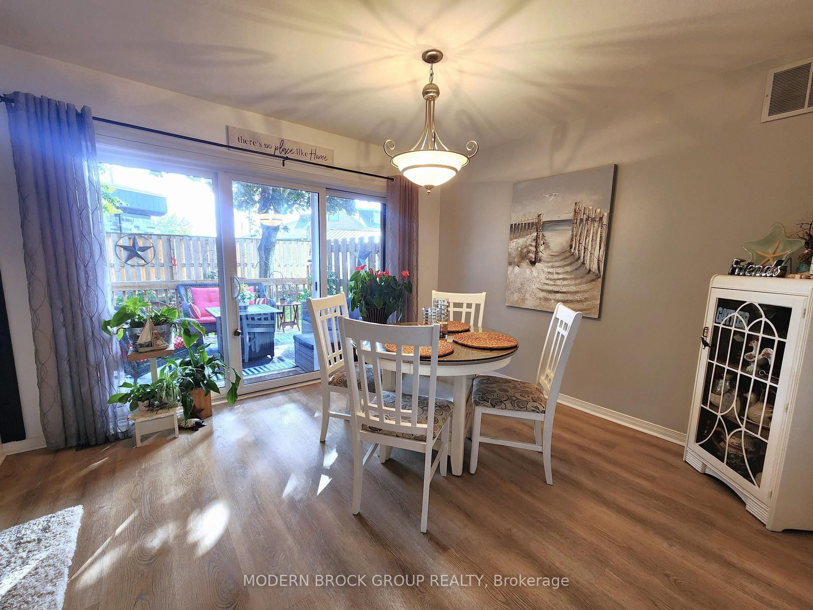 6 WILMOT YOUNG Place • Brockville, ON photo 12