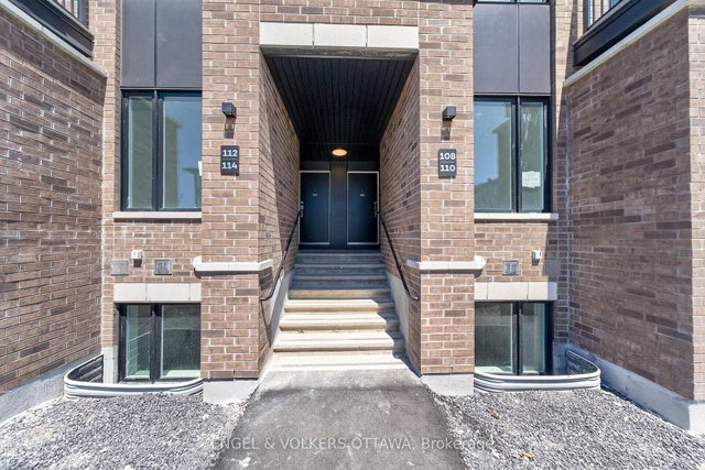 110 Stardust Private