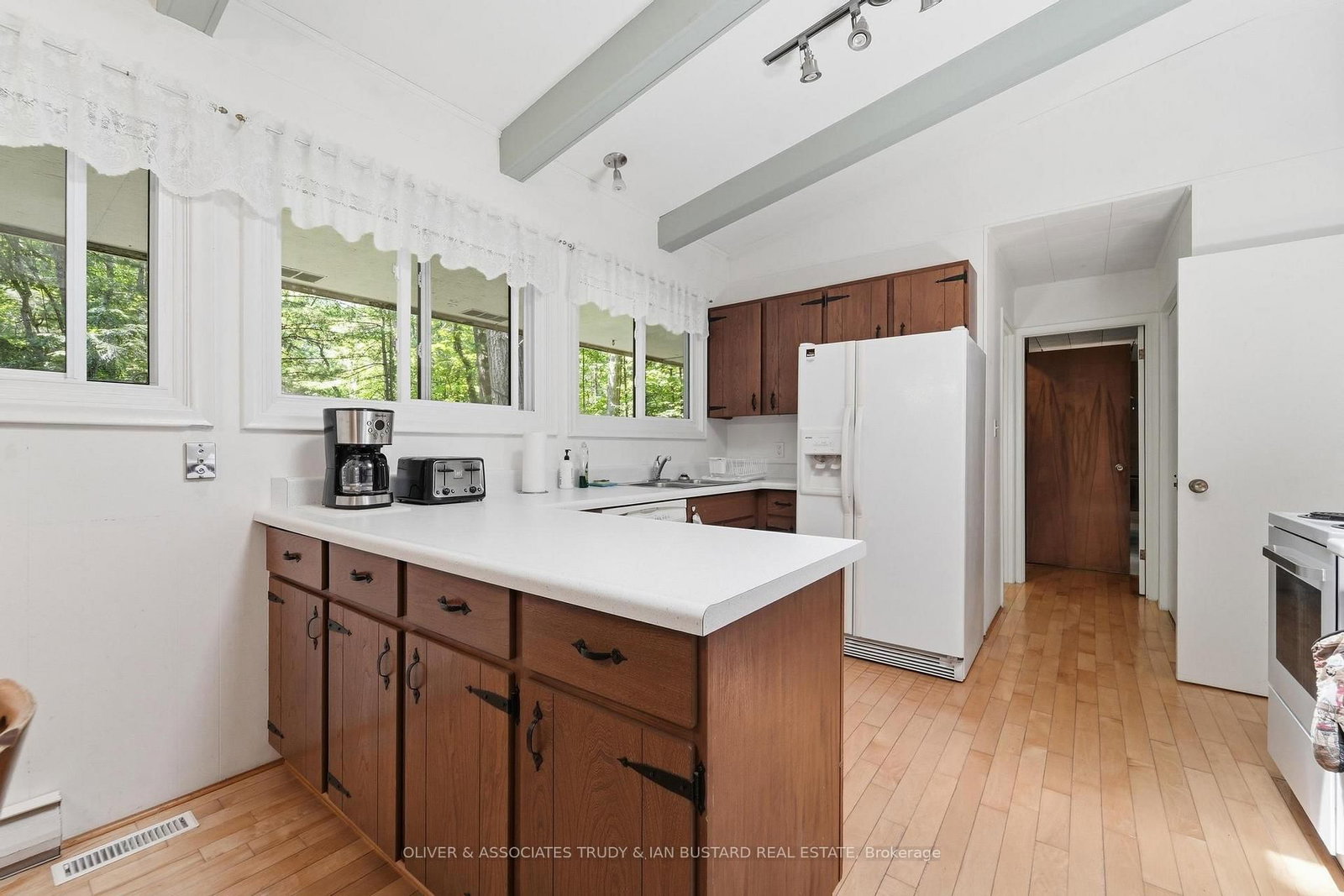 10294 Brewster Boulevard S • Lambton Shores, ON photo 12