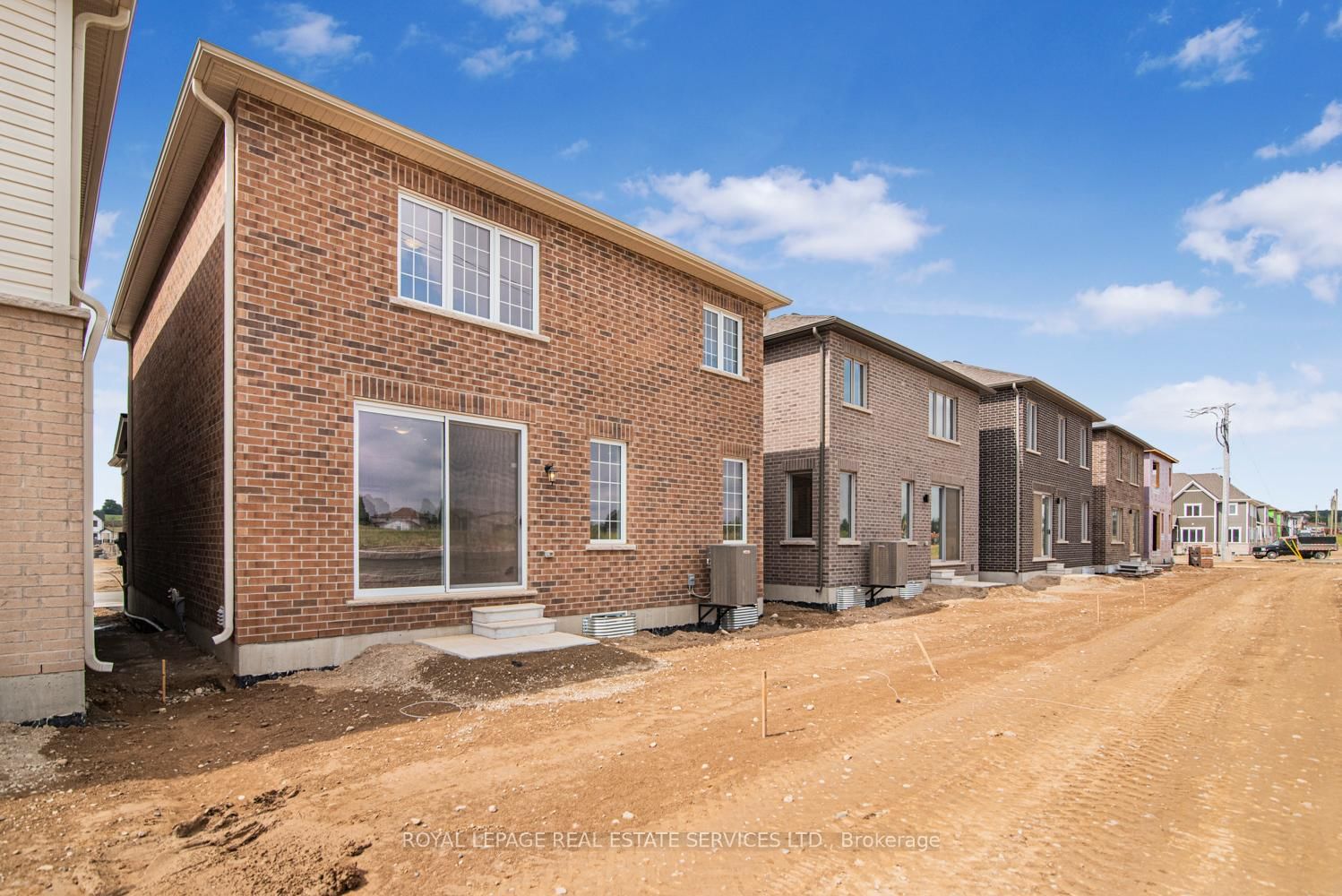 266 W Millstone Street • Kitchener, ON photo 39