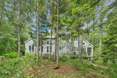 1117 Craftsman Drive • Algonquin Highlands, ON photo 4