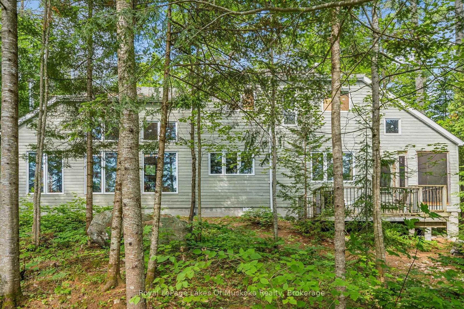 1117 Craftsman Drive • Algonquin Highlands, ON photo 8