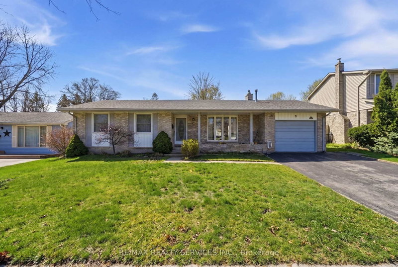 home for lease on 5 Chaucer Road