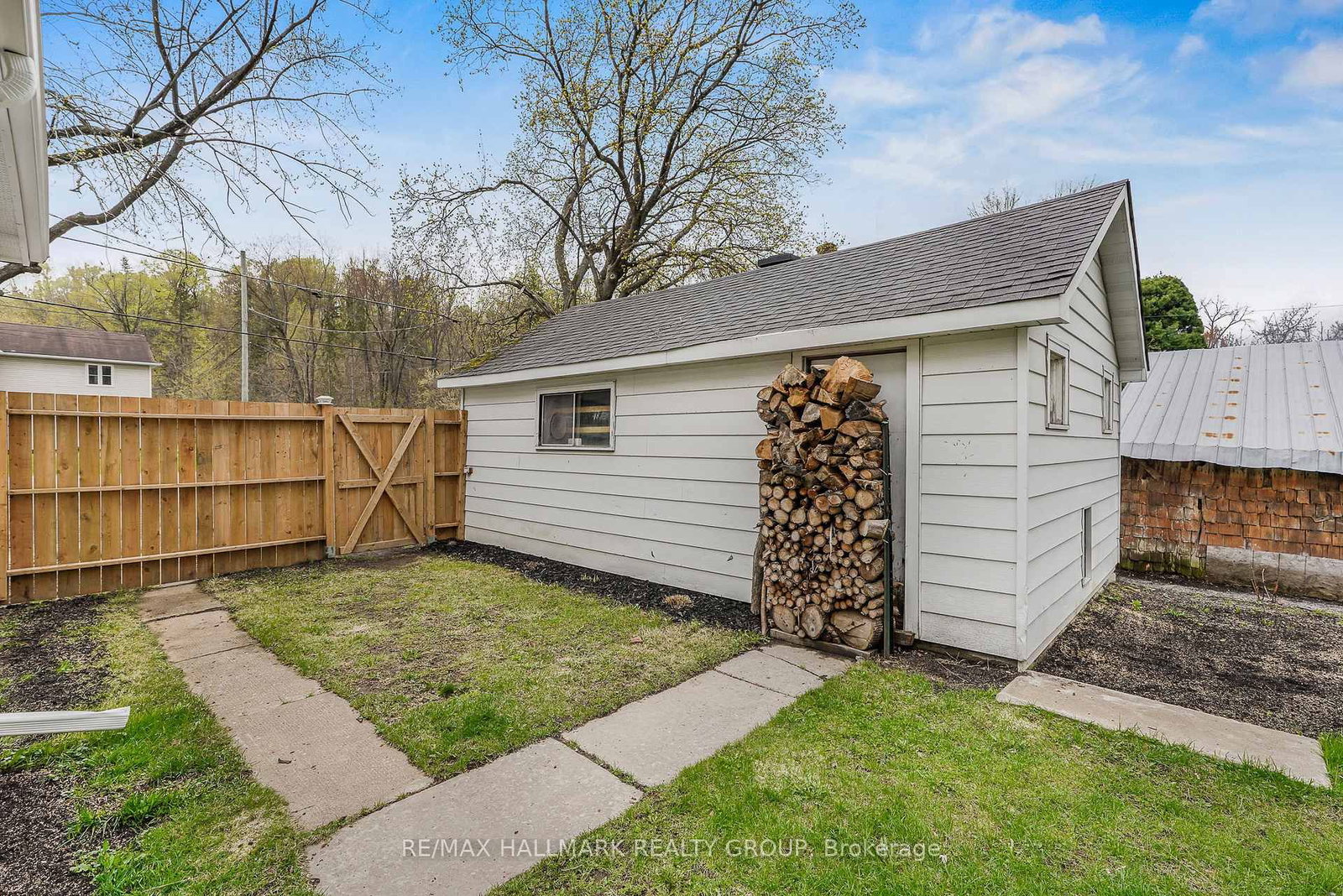 2545 MARKET Street • Ottawa, ON photo 39