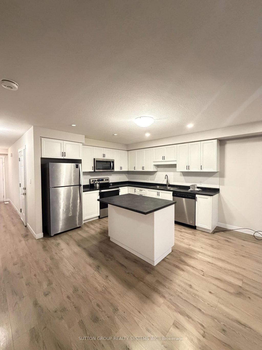 4 - 160 Stanley Street 4
