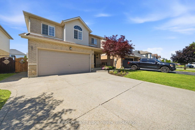 35 Rosebury Way