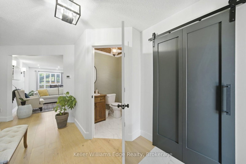 35 Rosebury Way