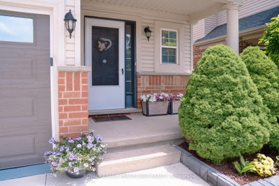 729 Grand Banks Drive — photo 5