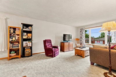 581 21st Avenue • Hanover, ON photo 8