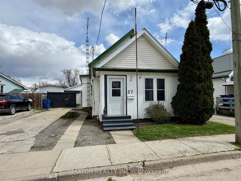 home for sale on 37 Foster Street