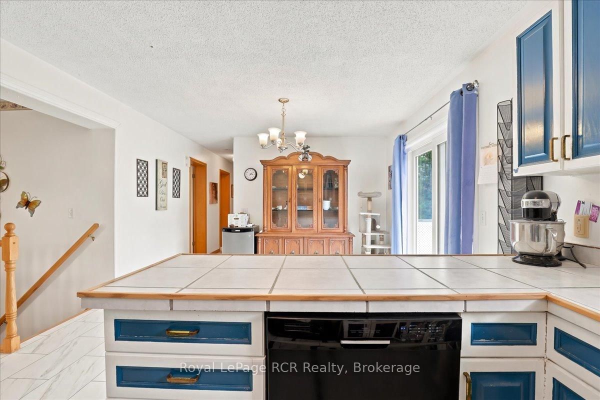 111466 Grey Rd 14 • Southgate, ON photo 11