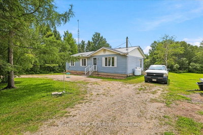 111466 Grey Rd 14 • Southgate, ON photo 2