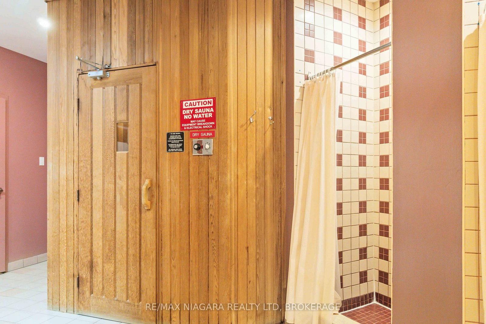 8111 FOREST GLEN Drive • #132 • Niagara Falls, ON photo 11