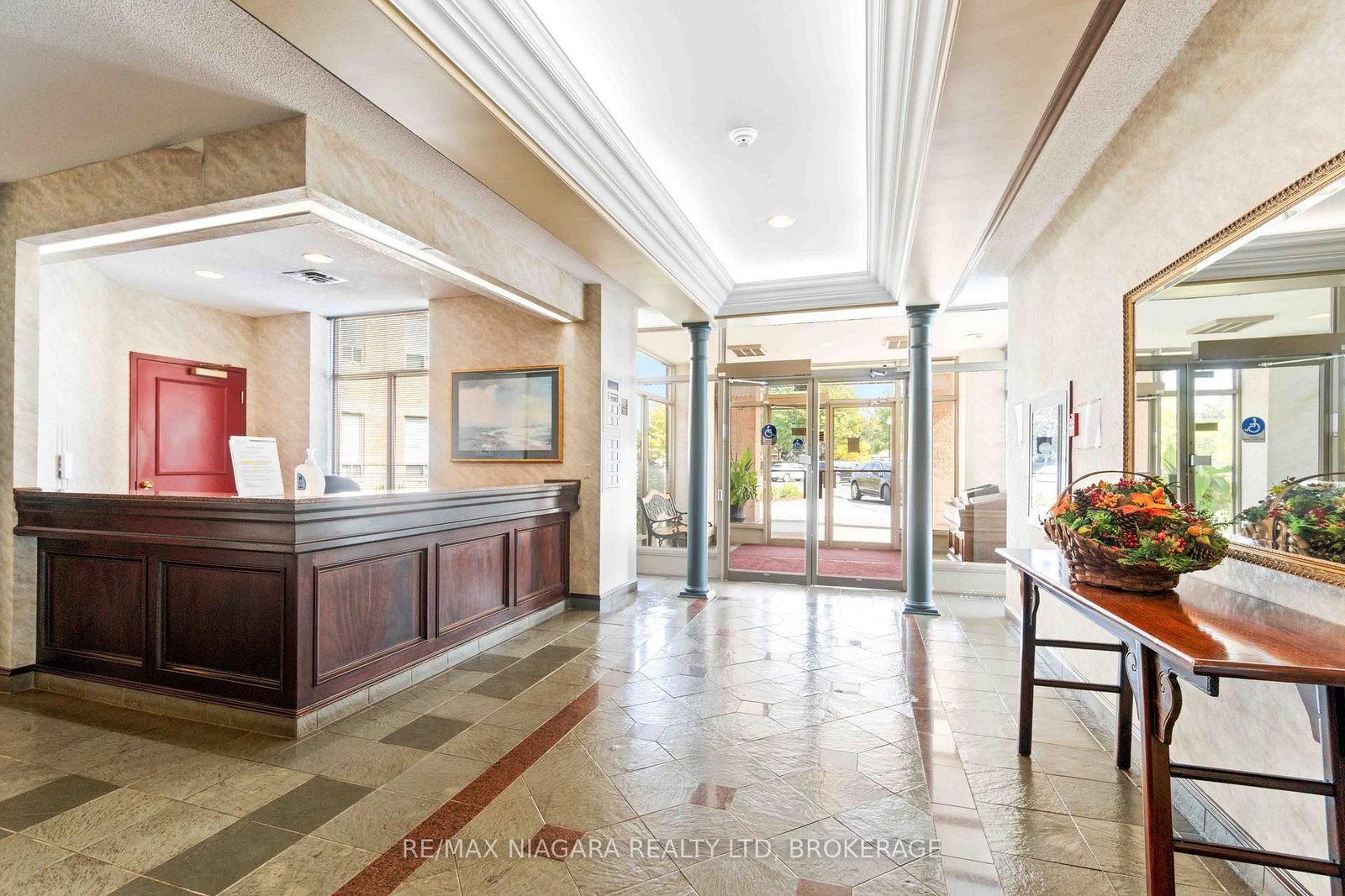 8111 FOREST GLEN Drive • #132 • Niagara Falls, ON photo 15