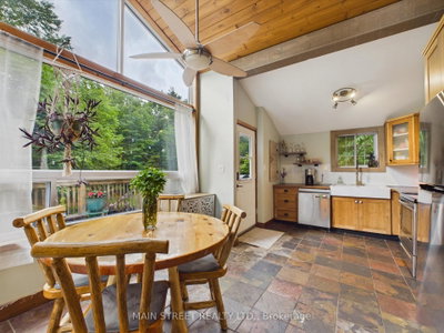 1063 SHERWOOD FOREST Road — more photos