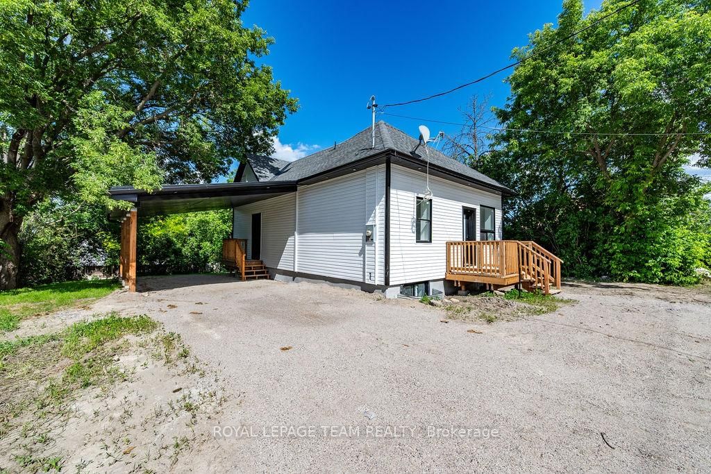 29 Gillies Street • Braeside, ON photo 1