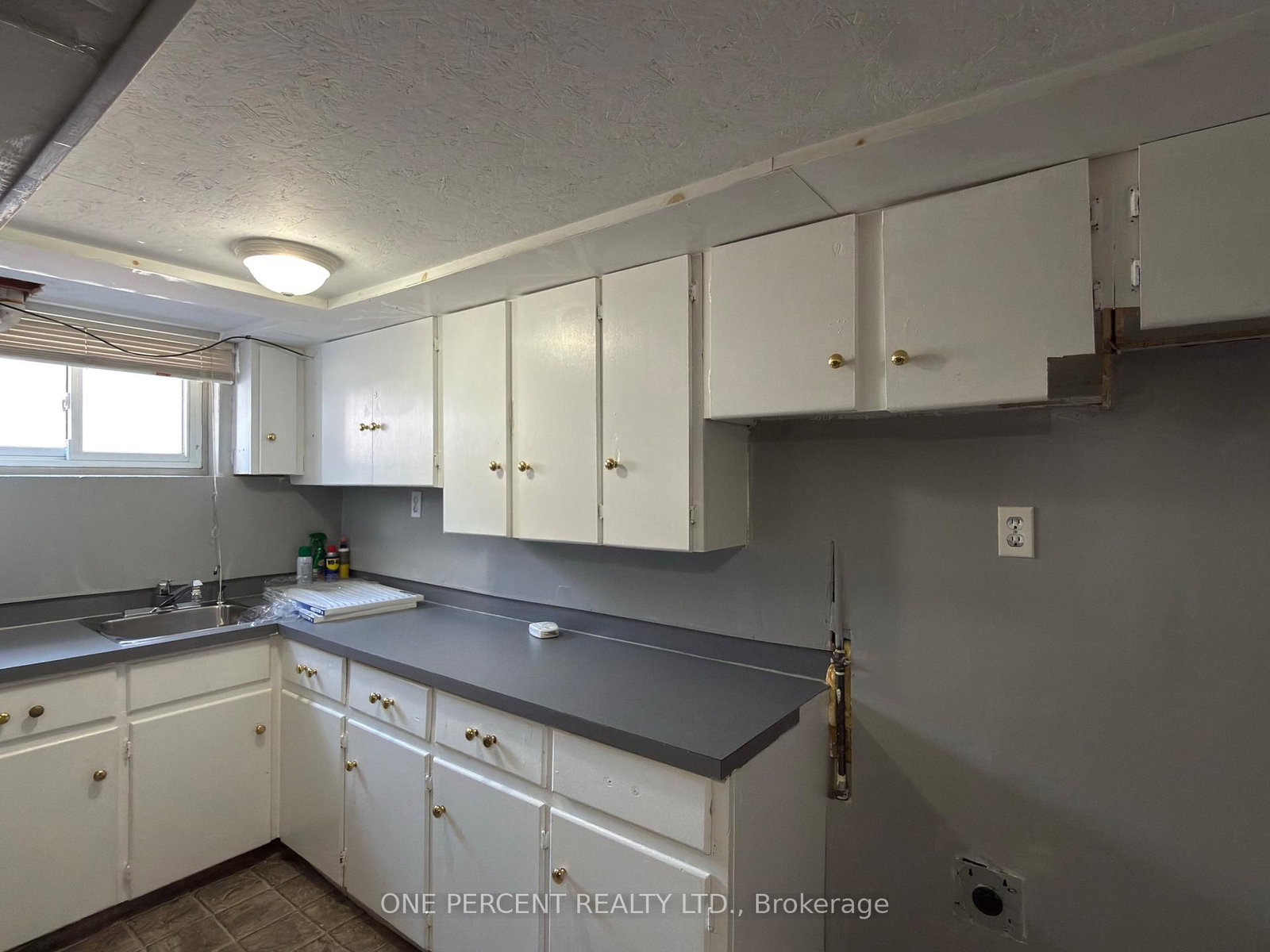 9 Lyons Avenue • Welland, ON photo 15