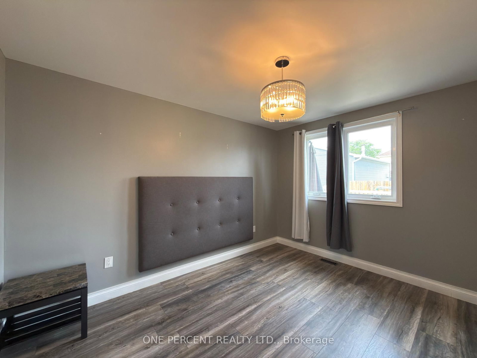 9 Lyons Avenue • Welland, ON photo 8
